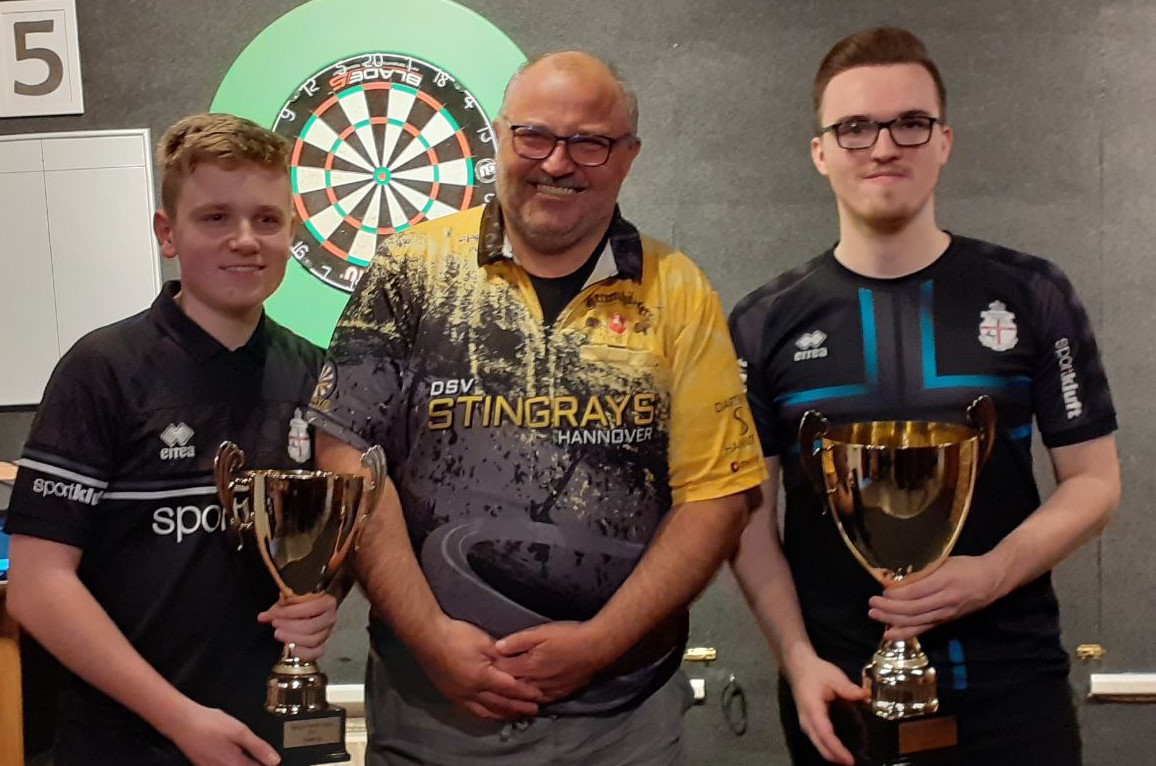 Marvin gewinnt die Midnight Premier League - Alle für einen guten Zweck!